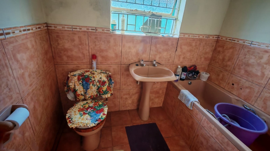 3 Bedroom Property for Sale in Kagisanong Free State